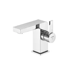 Niska chromowana bateria umywalkowa prostokątna