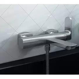 Kohlman foxal bateria wannowa ścienna chrom qw110f