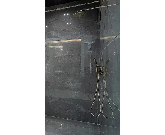 Płytka ceramiczna imitująca kamień ciemny rock dark 79,7x79,7x8 i gatunek